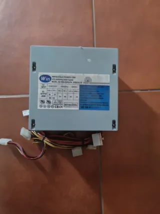 Fuente de alimentación Wintech 250W ATX