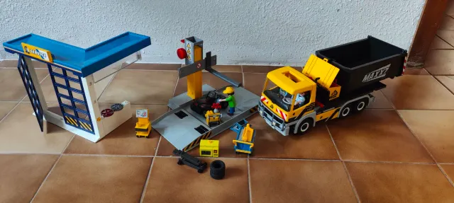 Playmobil Taller y Camión Volquete