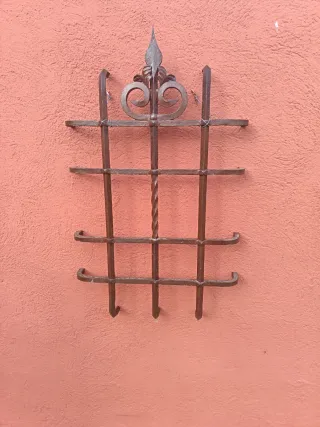 Reja antigua de ermita