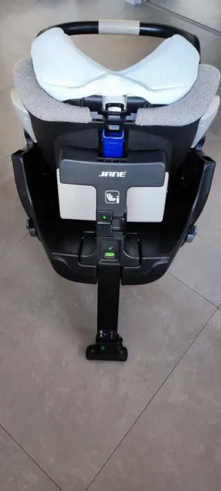 Jane Koos i-Size R1 + Isofix