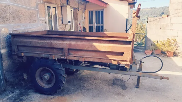 Remolque tractor BJR F 5000