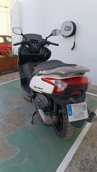Kymco Superdink 300i 2010