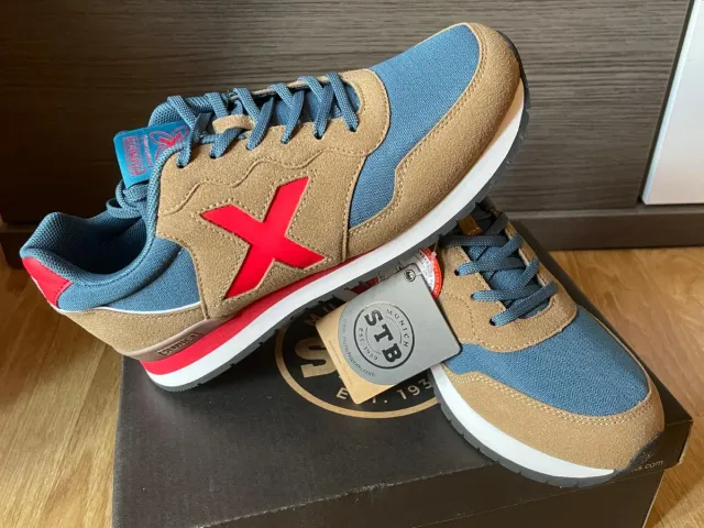 Zapatillas Munich Azul y Marrón