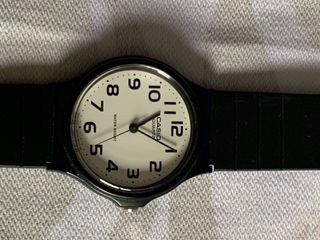 Reloj Casio Analógico Negro y Blanco