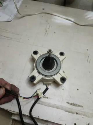 Motor ventilador Mitsubishi Heavy