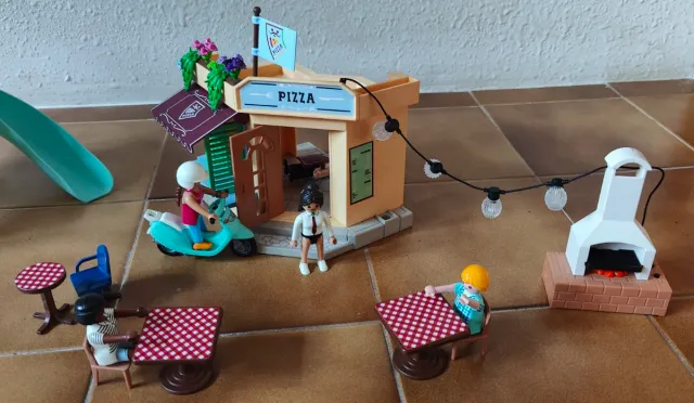 Playmobil restaurante y parque infantil