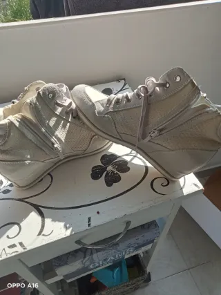 Scarpe Geox zeppa interna beige/oro n.38