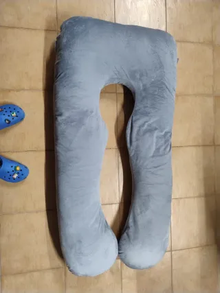 Cojín Embarazada Gris