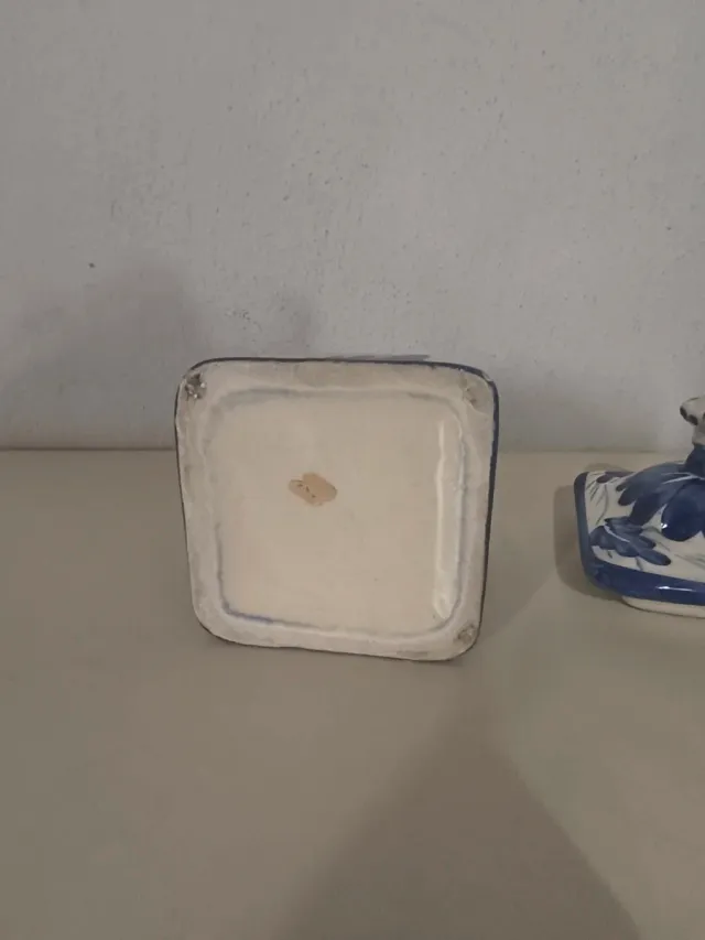 Azucarero Cerámica azul y blanca con flores