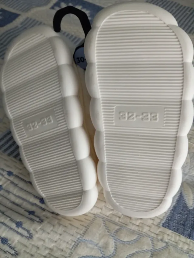 Zapatillas infantiles de pelo