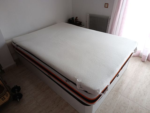 Topper  vis plástico para cama de 135