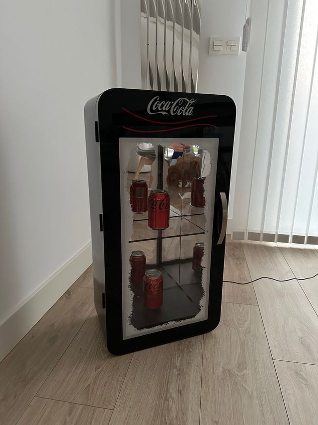 Nevera Expositor Coca Cola Edición Limitada