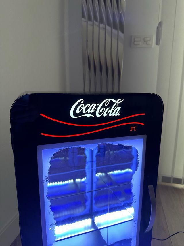 Nevera Expositor Coca Cola Edición Limitada
