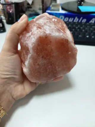 Portacandele in pietra rosa