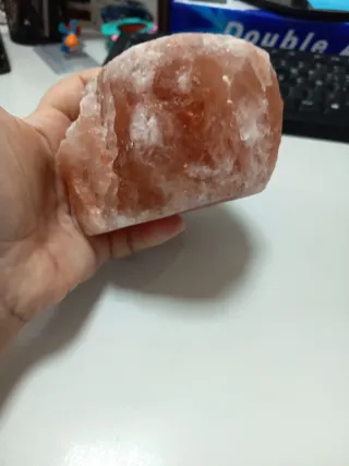 Portacandele in pietra rosa