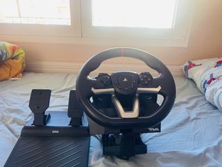 Volante y Pedales Hori PS4/PS5/PC