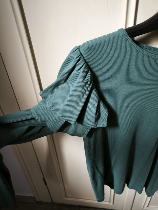 Maglia Zara maniche lunghe con volant