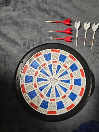 Diana de dardos con dardos