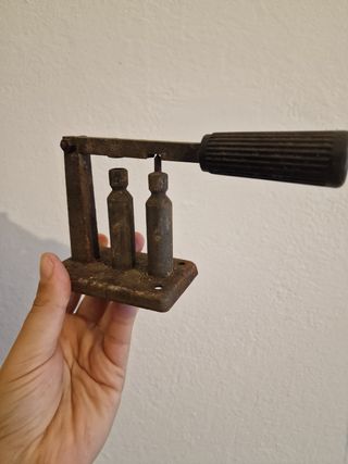 LAST PRICE Macchina per cartucce antica