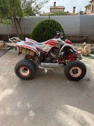 Quad Yamaha Raptor 660 Edición especial roja