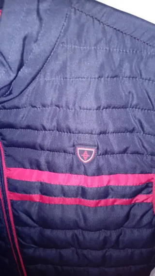 Chaleco Alvaro Moreno Azul y Rojo