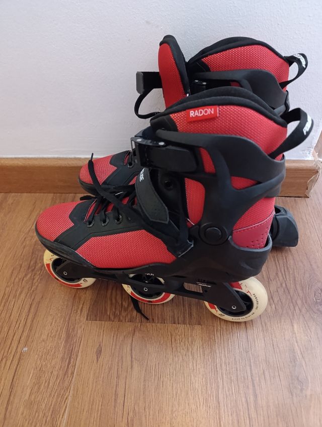 Patines en línea RADON rojos y negros