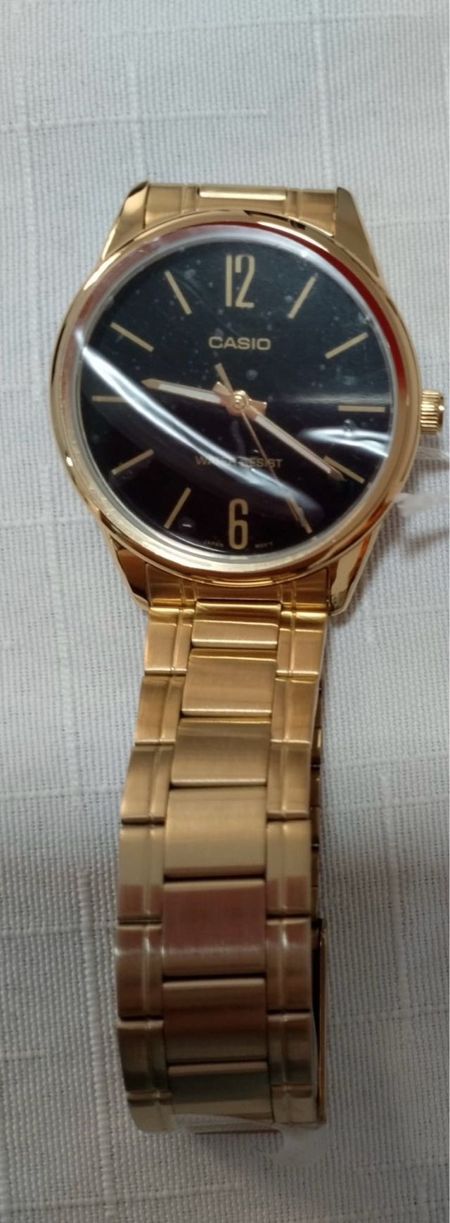 Reloj Casio Dorado y Negro Nuevo