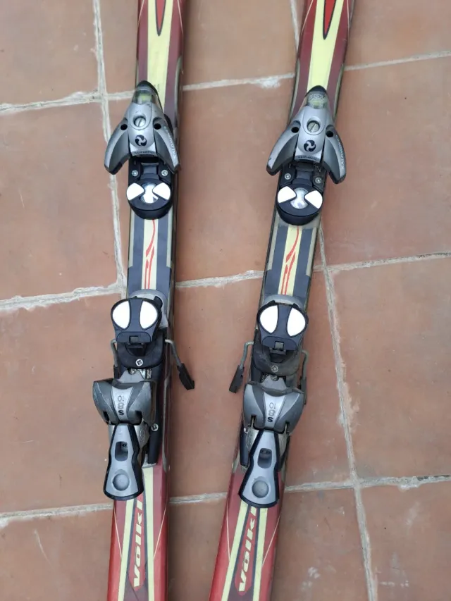 Esquís Volkl Carver 5.1 180cm + botas Salomon