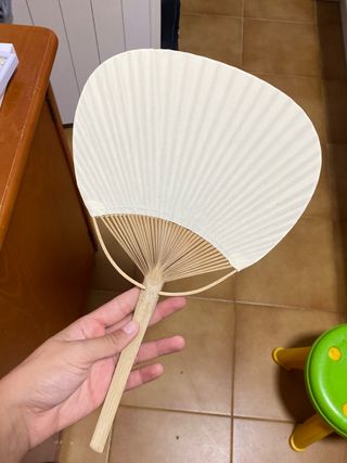 Abanico estilo Asiático Beige
