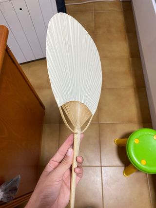Abanico estilo Asiático Beige