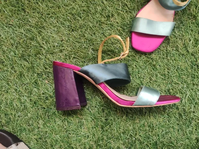 Sandalias raso Stradivarius colores