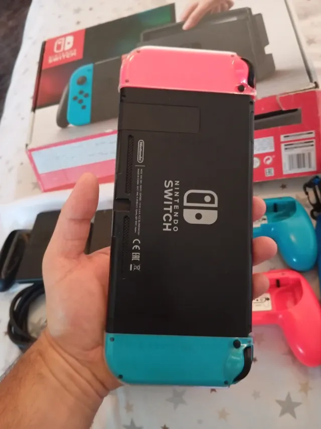 Nintendo Switch Azul y Rosa