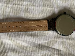Reloj Quartz Negro y Marrón