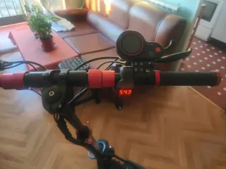 Patinete Eléctrico con Luces LED