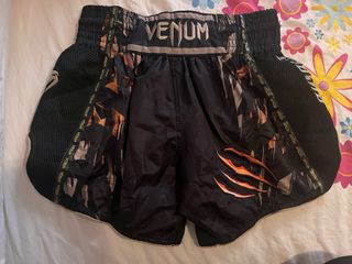 Pantalones Cortos Muay Thai Venum Negro/Naranja