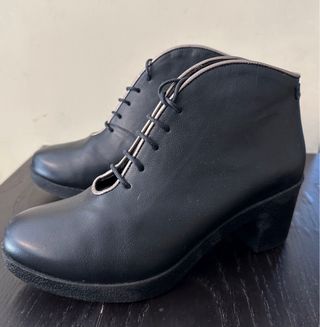 Botines piel tacón goma nuevos T.37