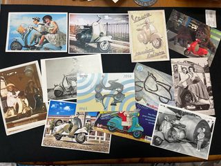 Lotto di 12 cartoline Vespa  lotto n’1