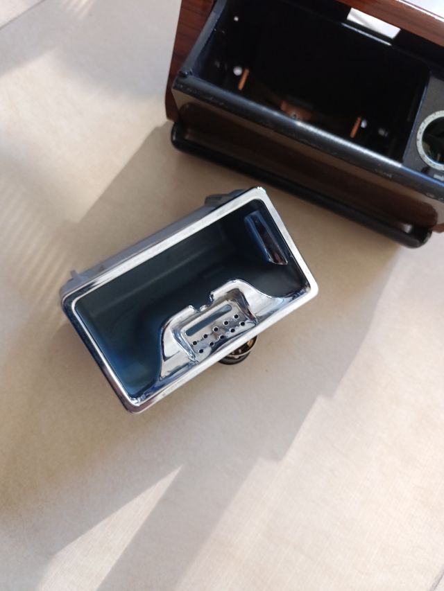 Cenicero W124 Mercedes