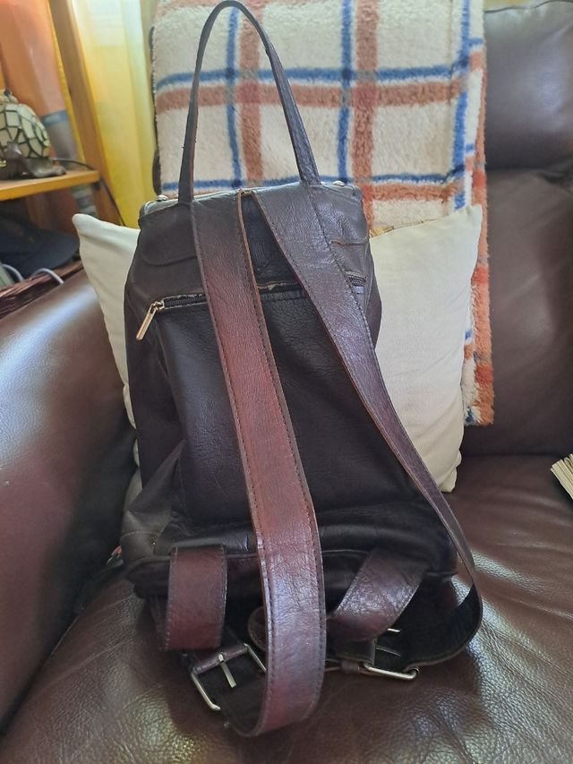 Mochila-bolso cuero 100% marrón