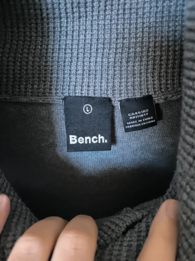 Jersey gris de la marca Bench