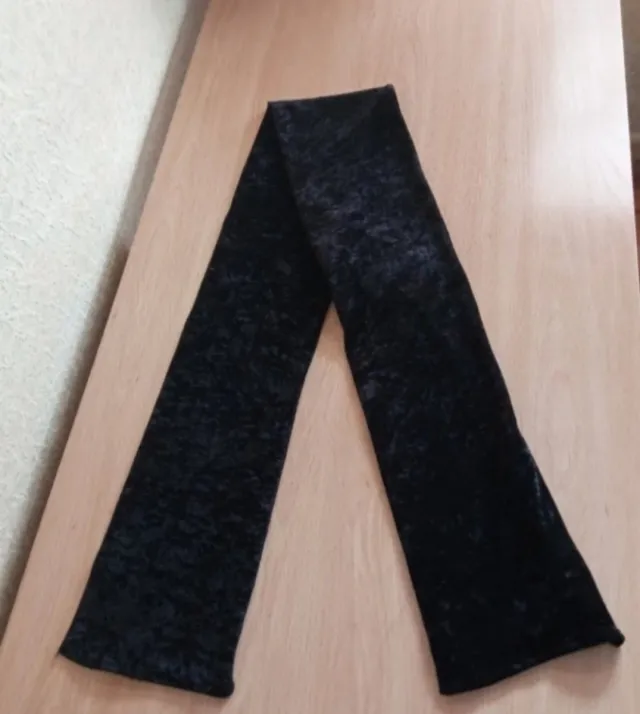 Bufanda y guantes aterciopelados