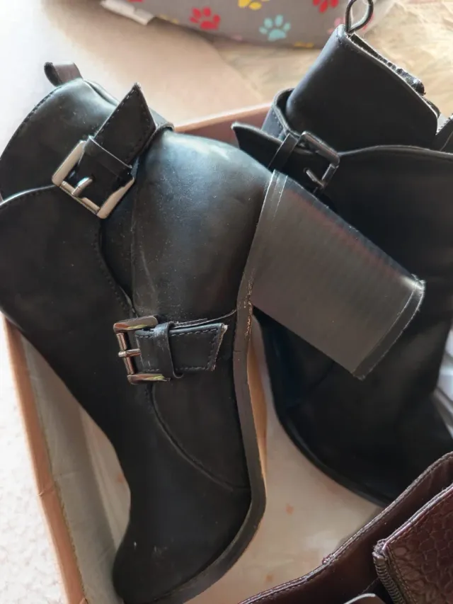 Botines tacón mujer negros y marrón