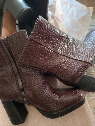 Botines tacón mujer negros y marrón 