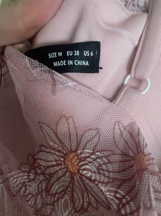 Vestido rosa largo sin estrenar. 