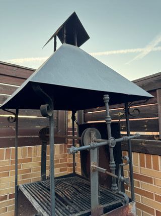Barbacoa de Hierro Forja Negra y Gris