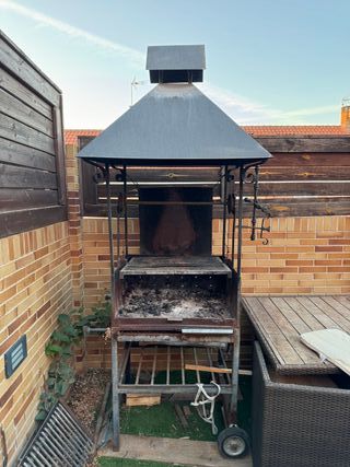 Barbacoa de Hierro Forja Negra y Gris