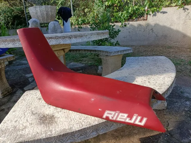 ¡Vuelve a los 90! Asiento ORIGINAL Rieju DRAC-RR