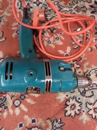 Taladro antiguo eléctrico Blackdecker