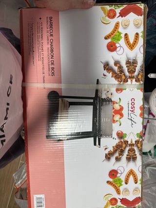 Barbecue a carbonella con ruote