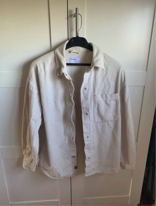 Chaqueta Bershka Beige